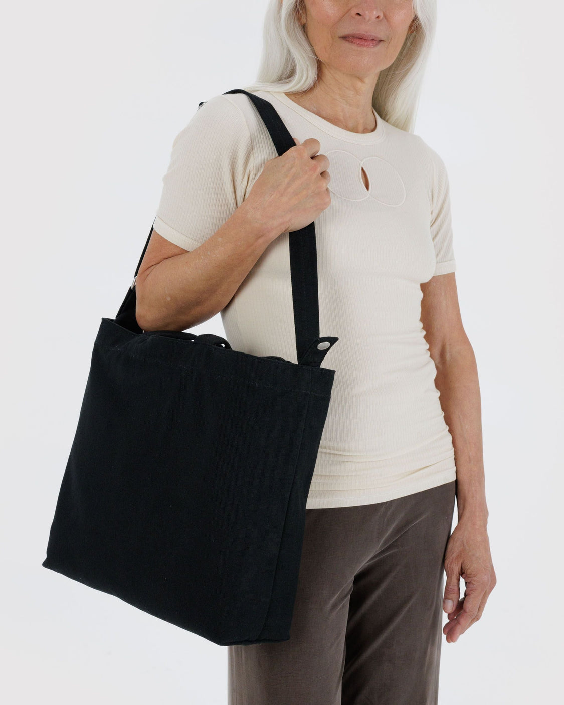 Horizontal Zip Duck Bag - Black - Market Travel Load
